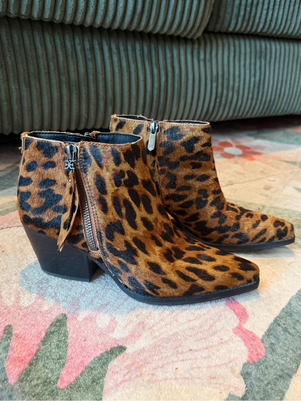 Sam Edelman Walden Leopard Print Calf Hair Ankle Booties - Size 6